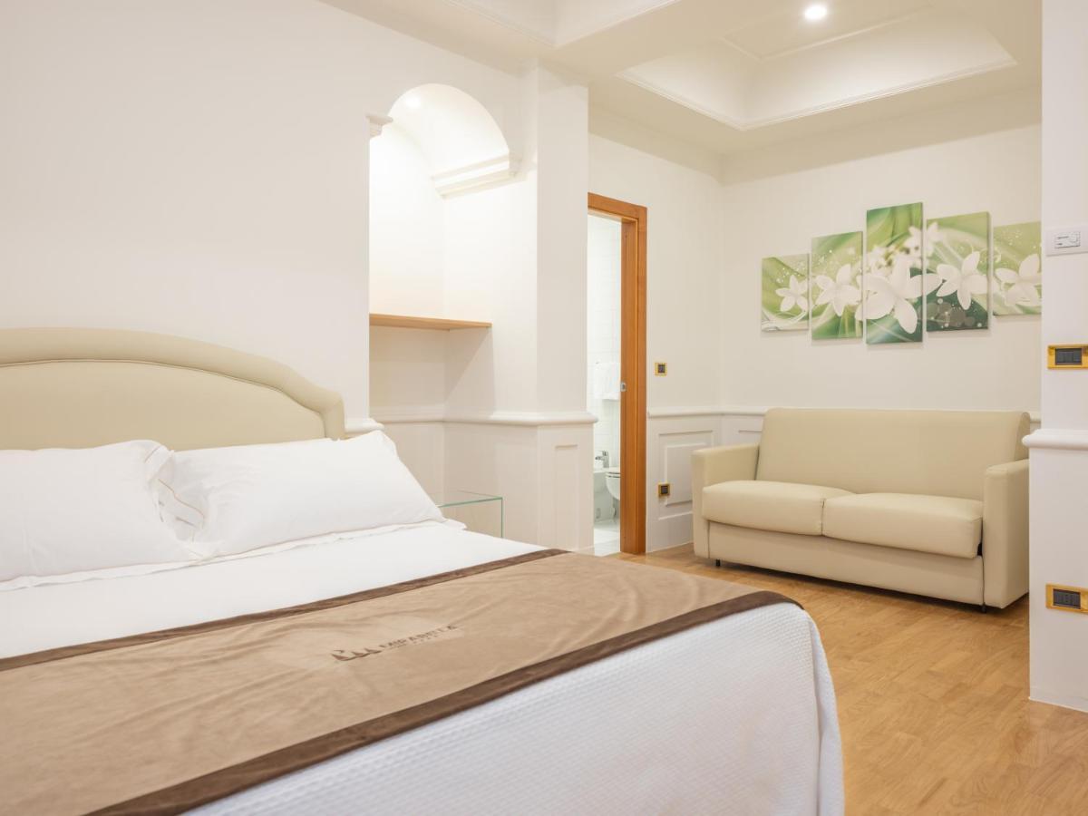 Mirabella Eclano Mirabella Hotel מראה חיצוני תמונה