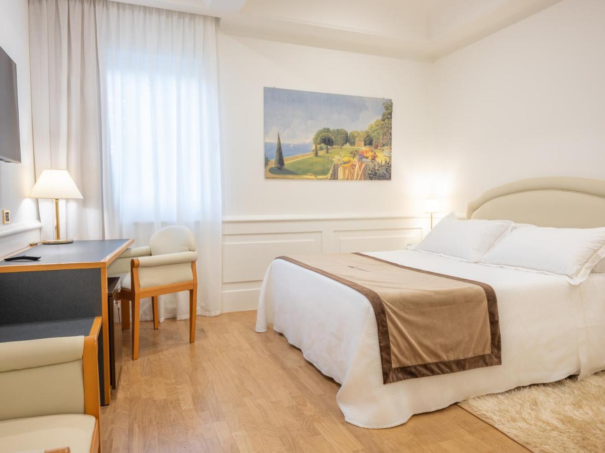 Mirabella Eclano Mirabella Hotel מראה חיצוני תמונה